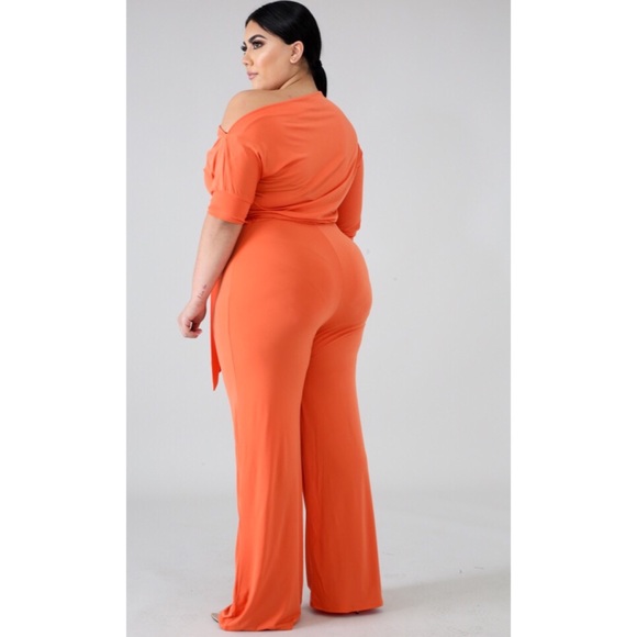 Pamela jumpsuit (Coming Soon) - Picture 2 of 2